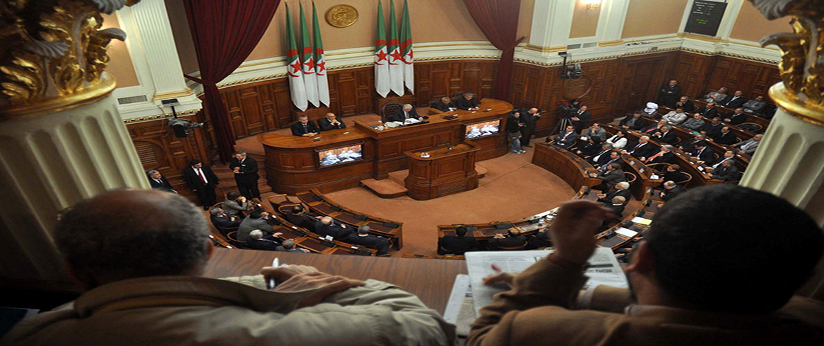 رئيس الجمهورية يعين أعضاء في الثلث الرئاسي لمجلس الأمة 