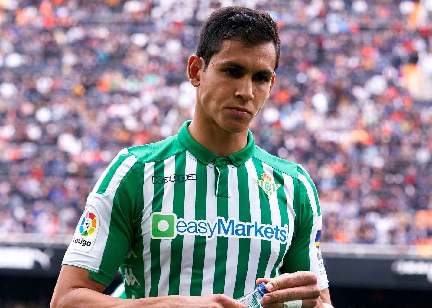 إصابة ماندي بكوفيد 19 