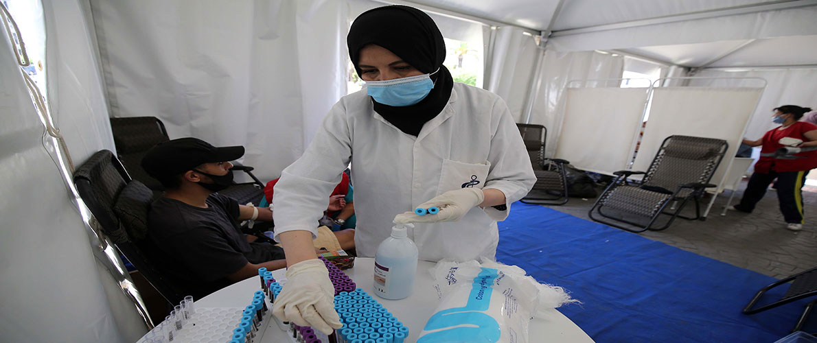الجزائر تسجل أعلى حصيلة للإصابات بكورونا