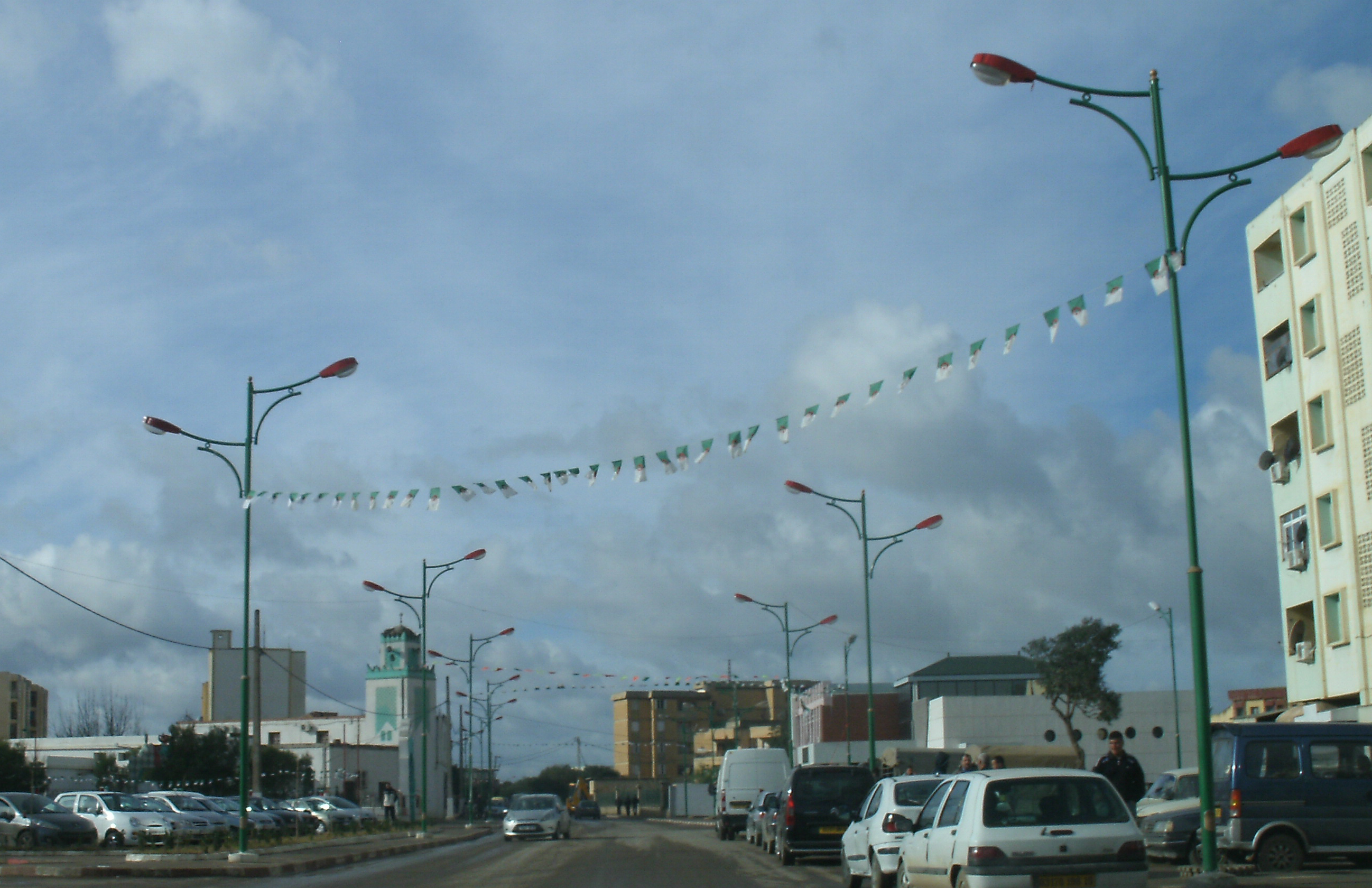 البويرة: نجاة رضيعة هوت من الطابق الثالث