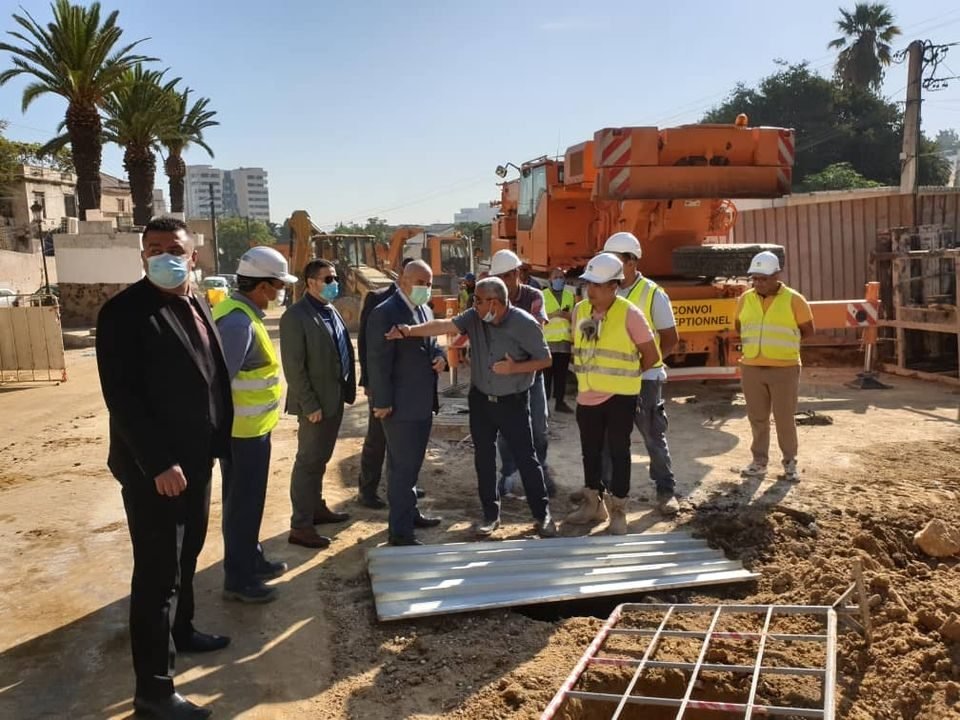 والي العاصمة يتفقد أشغال إصلاح القناة المتضررة بوادي كنيس