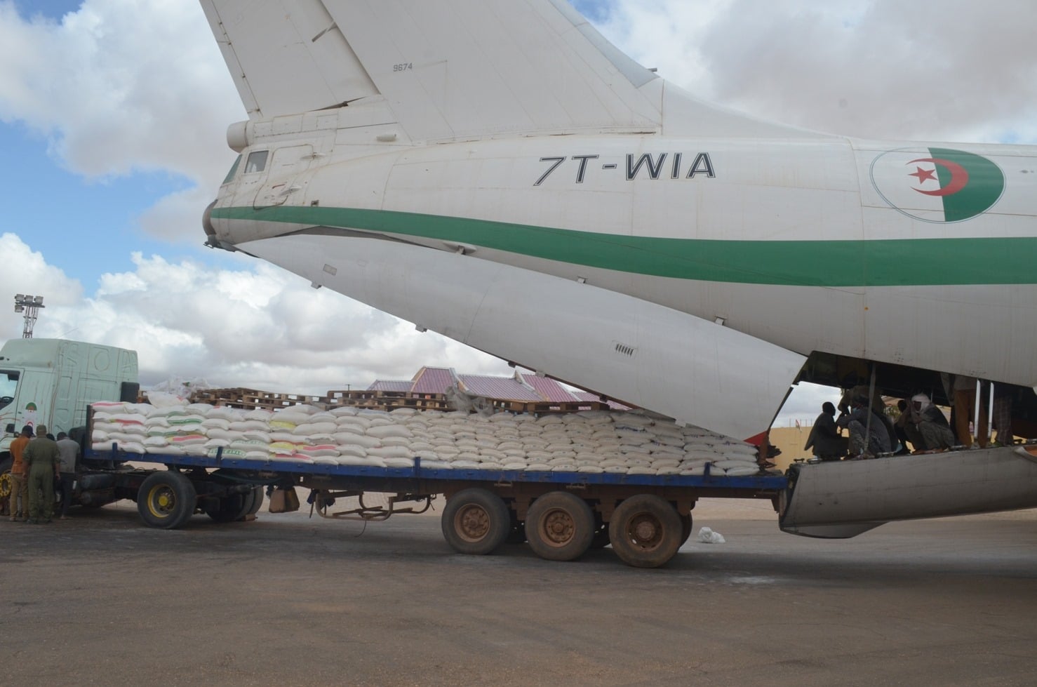 شحنة ثانية من المساعدات الإنسانية الجزائرية تصل النيجر