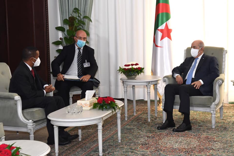الرئيس تبون يستقبل السفير الاثيوبي بالجزائر