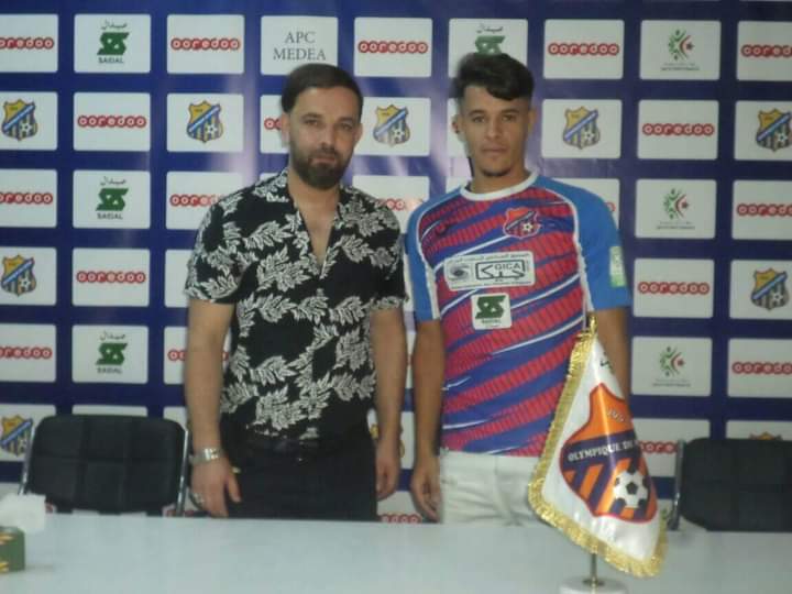 المدافع ابن احمد يوقع لاولمبي المدية