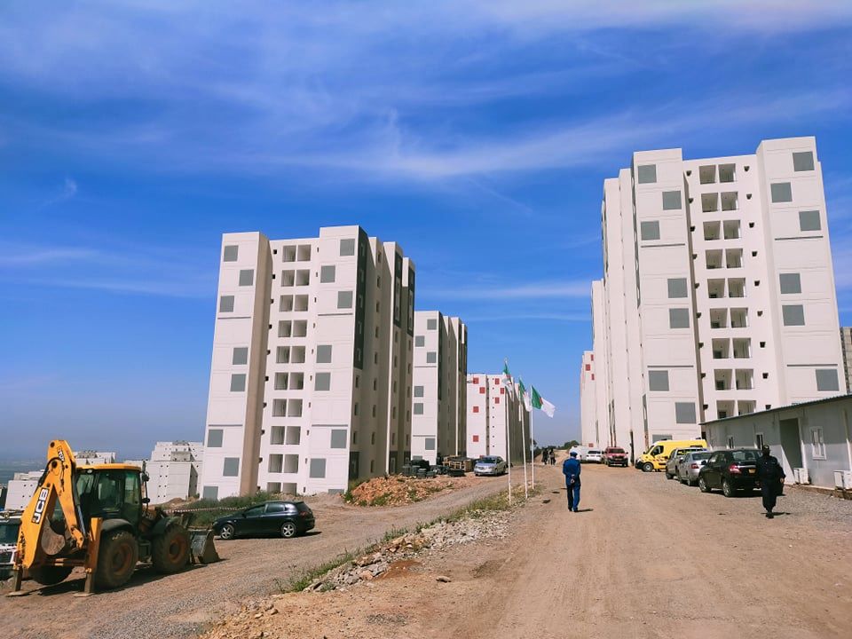 تعديل قانون العقوبات لتجريم المتحايلين للاستفادة من السكنات