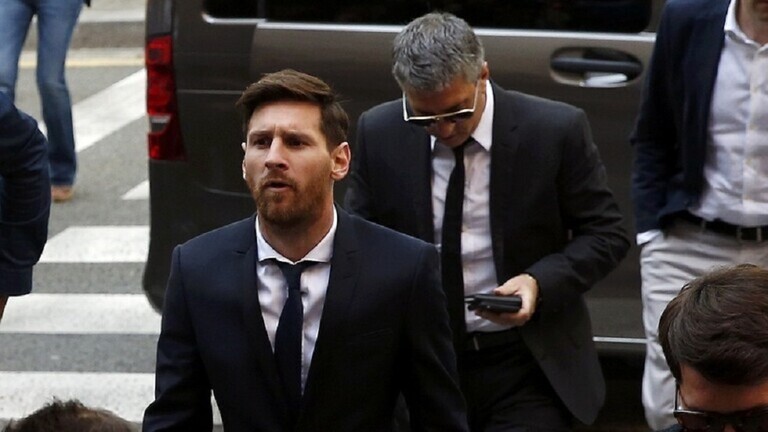 رسميا..ميسي باقي في برشلونة