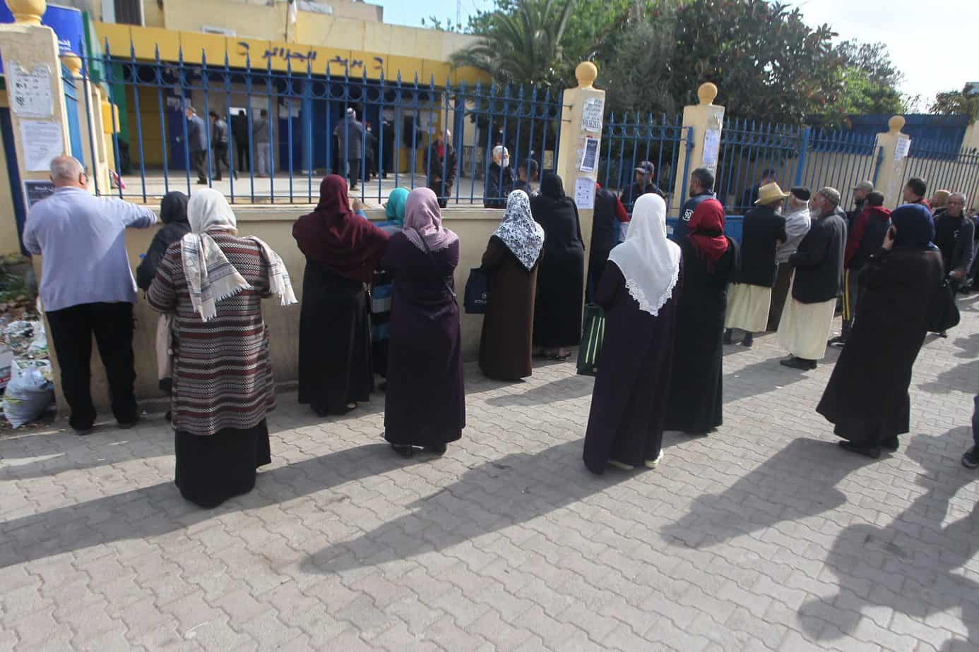 وزير المالية يتحدث عن أزمة السيولة