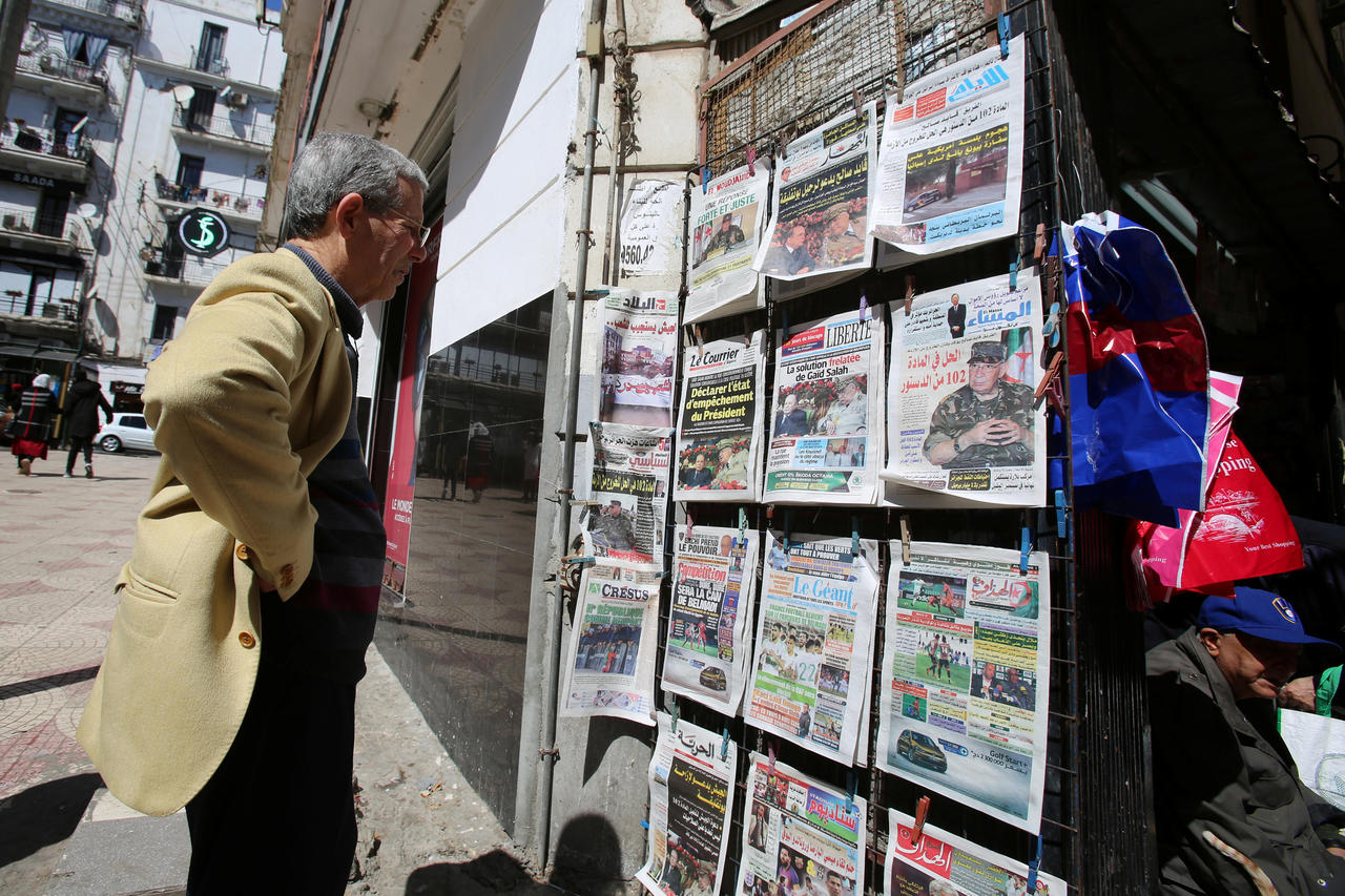 توقعات باختفاء الصحف غير المستوفية لشروط الإشهار