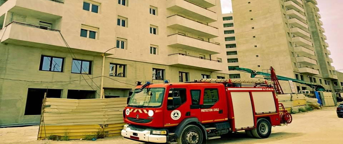 سقوط رافعة يودي بحياة خمسيني بسيدي بلعباس