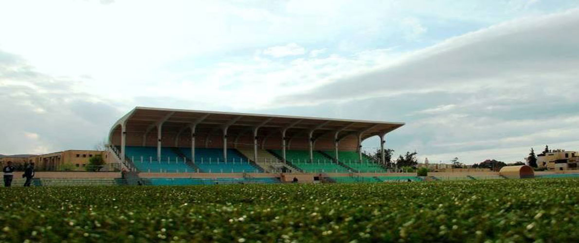 العثور على شاب مشنوقا بملعب علي عبدة في ڨالمة