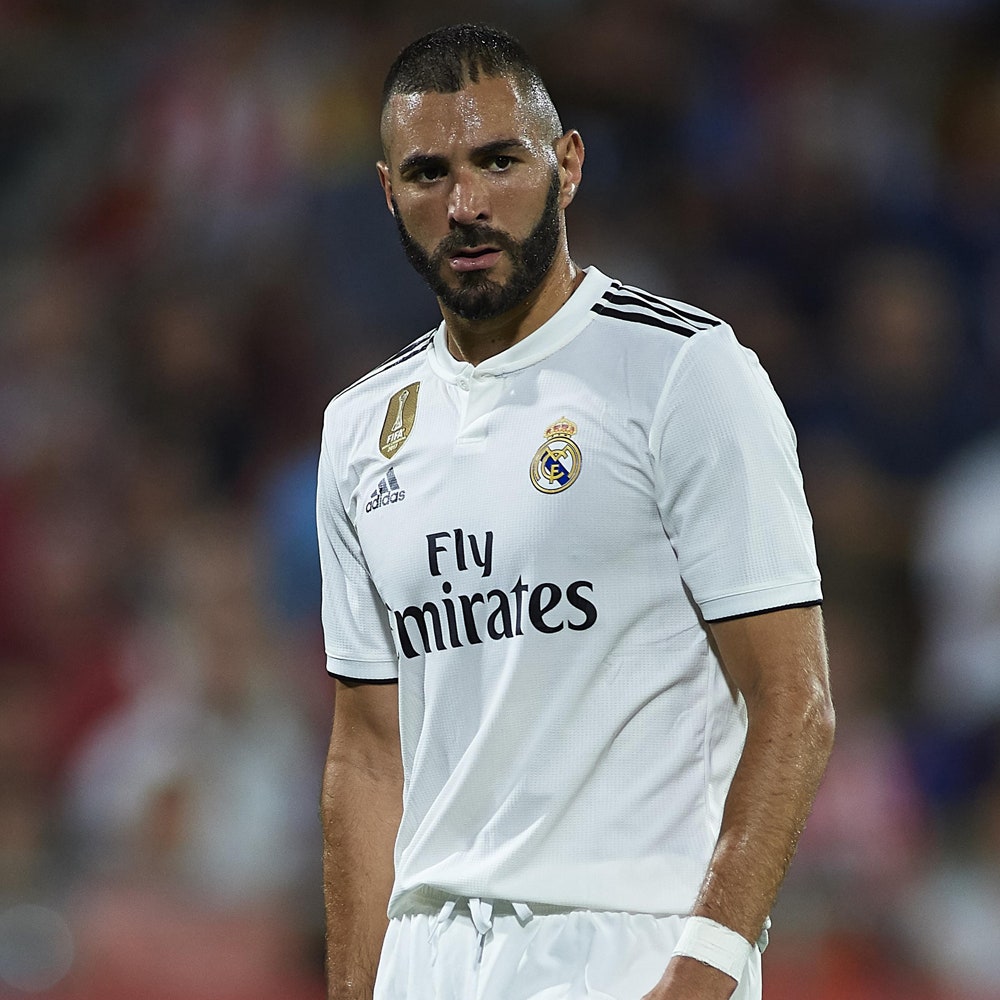 ضجة في إسبانيا بسبب فيديو لبن زيمة