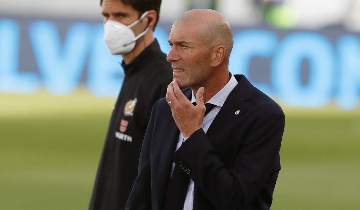 اسبانيا : زيدان أفضل مدرب (استفتاء)