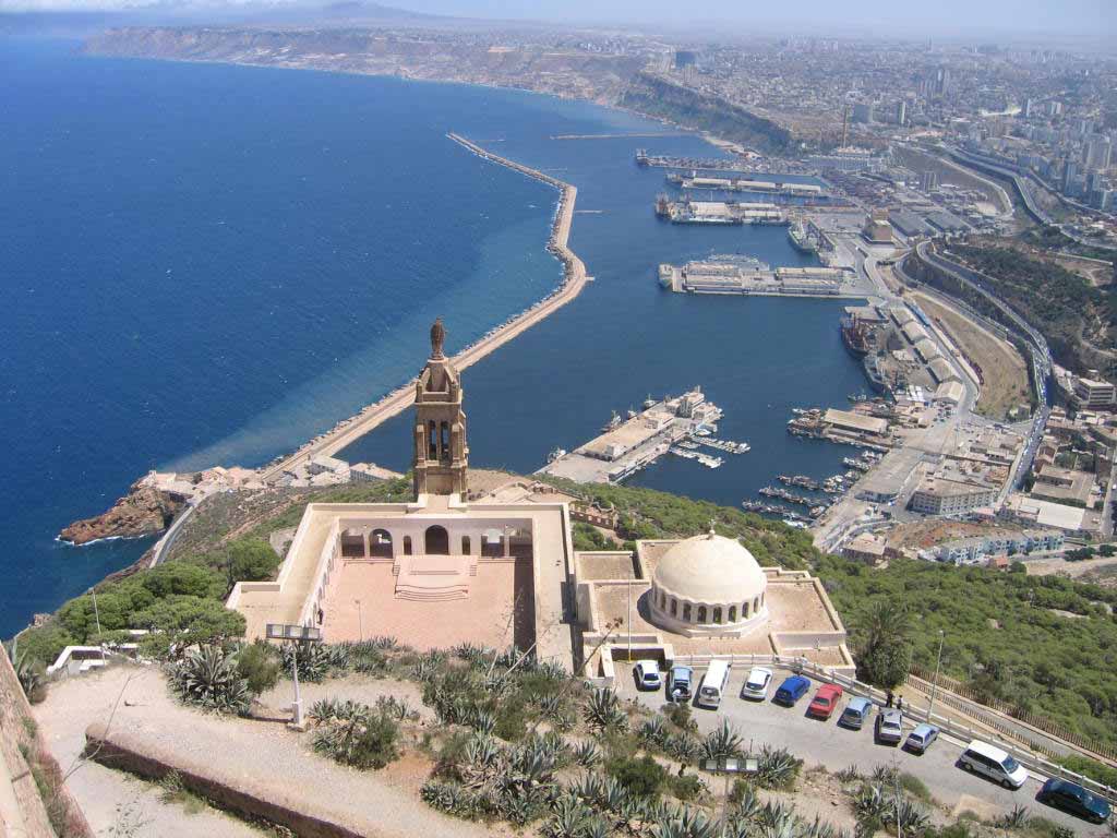 حجر: ترخيص استثنائي من مصالح ولاية وهران