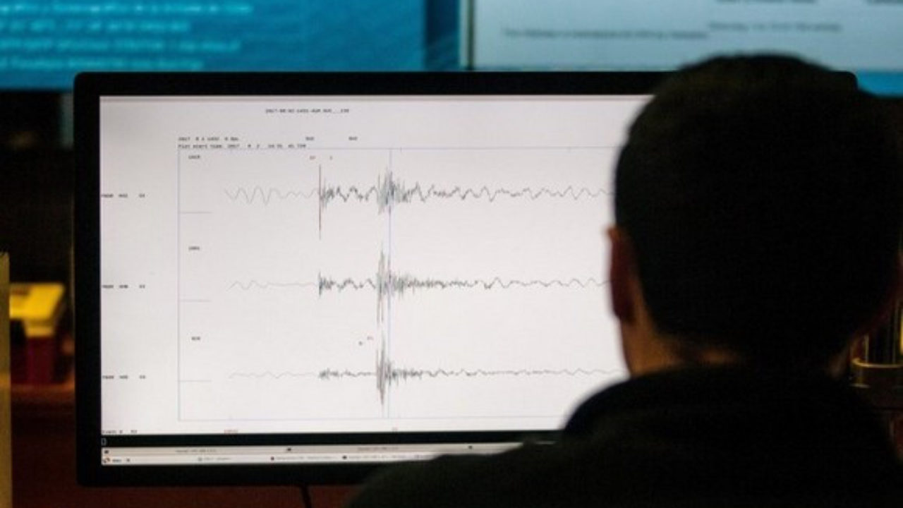 هزة أرضية شدتها 4,9 بميلة