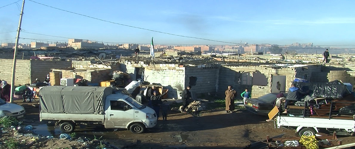 وهران: توقيف 15 شخص و شغب خلال إخلاء سكنات