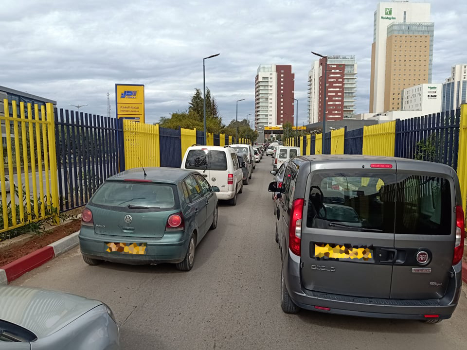 ايداع مروج إشاعة غلق محطات الوقود