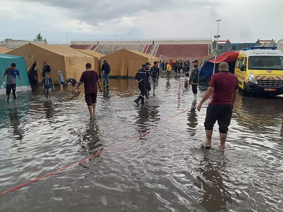 مركز إيواء منكوبي ميلة يغرق