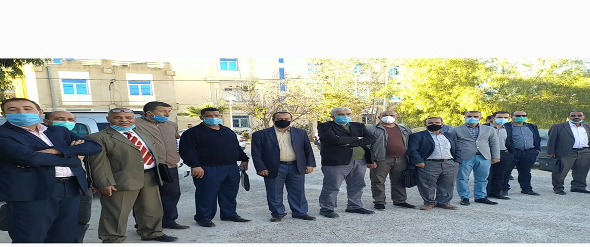 غليزان : مدراء الثاتويات يحتجون أمام مديرية التربية