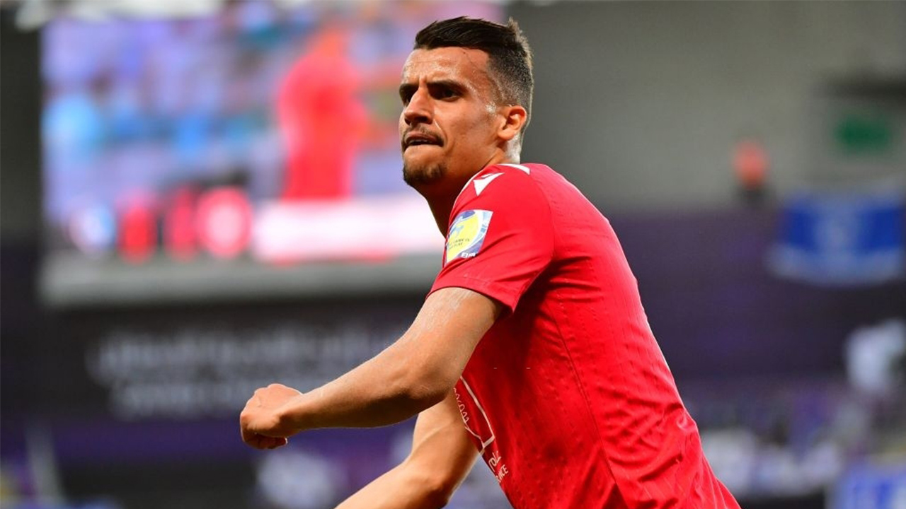 عريبي يغيب عن مباراة فريقه نيم امام مارسيليا