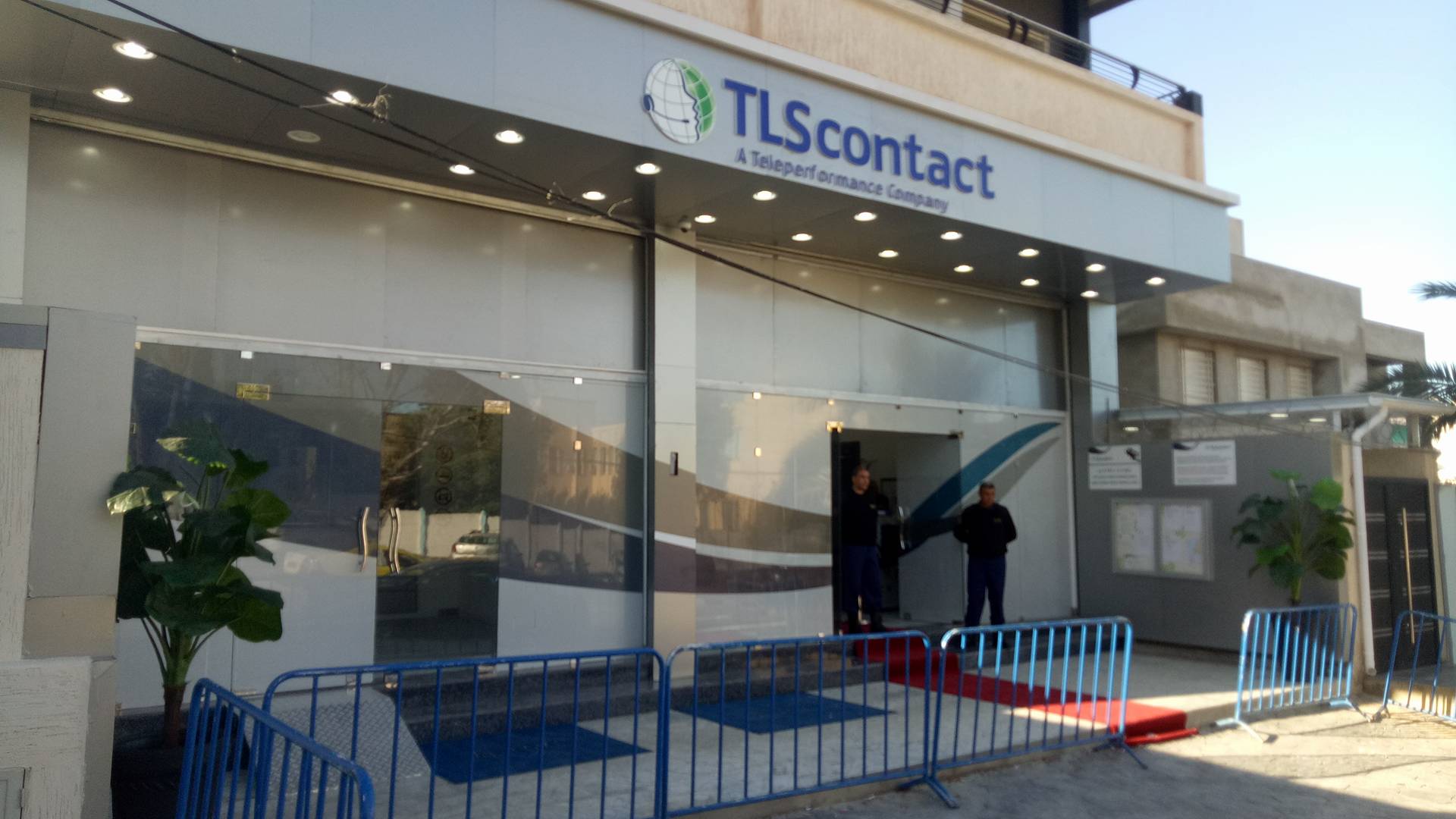 السفارة الايطالية تشرع في استقبال طلبات التأشيرة