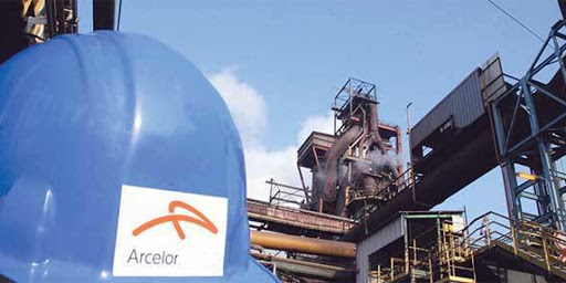 رخص استثنائية لـ850 عامل بمركب الحجار 