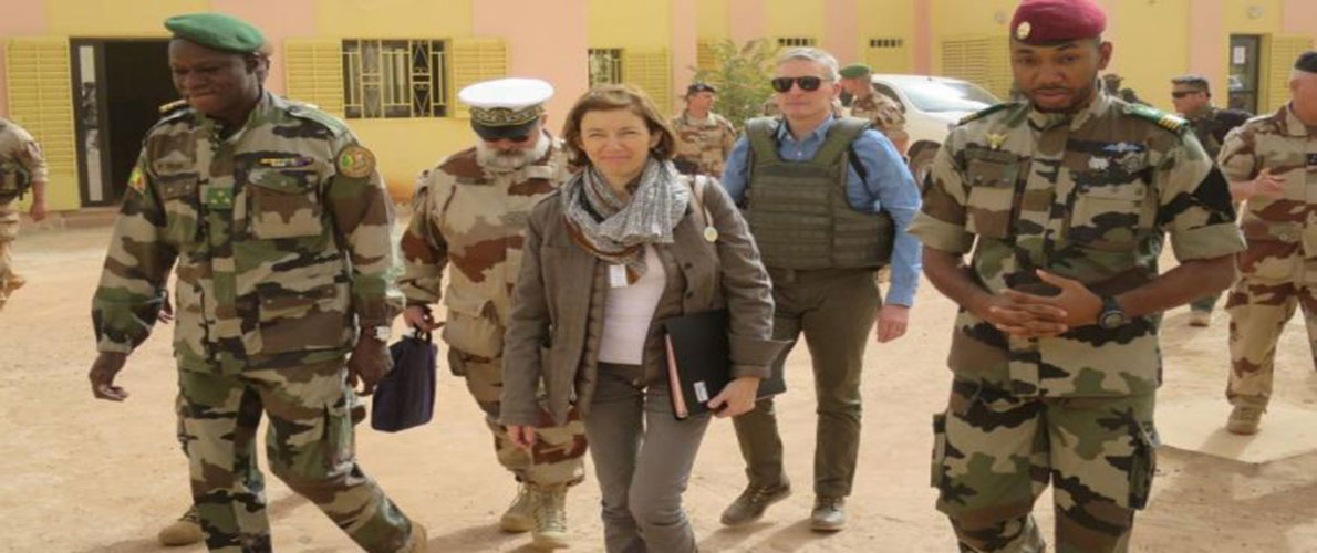 فرنسا مستعدة للتفاوض مع الجماعات المسلحة في مالي