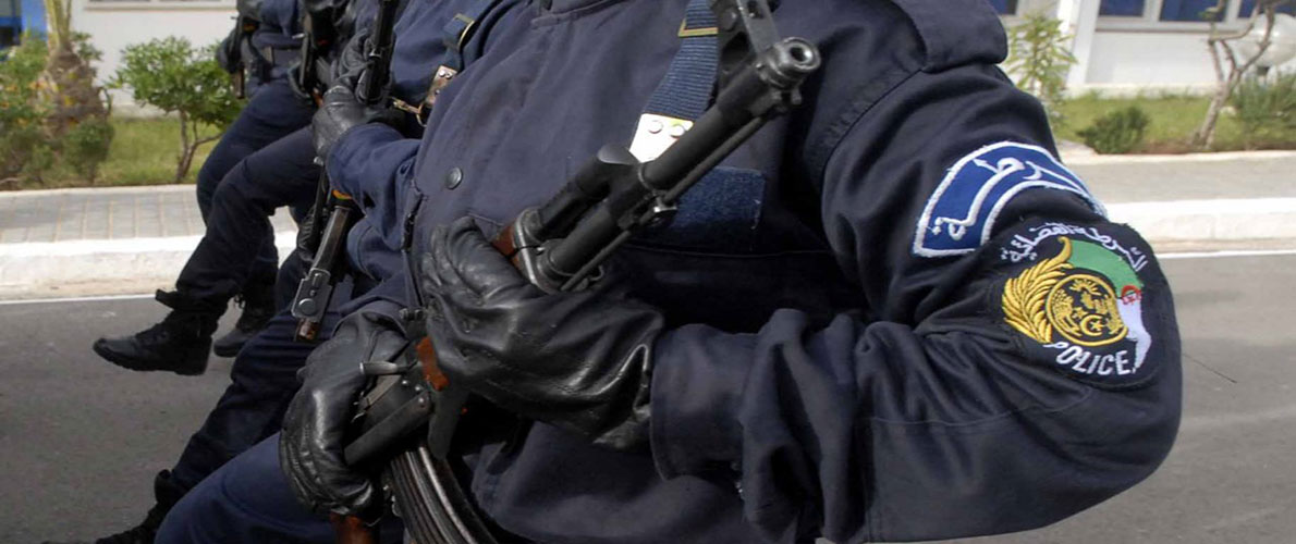 توقيف 38 شخصا بمحل للأكل الخفيف حول لقاعة حفلات
