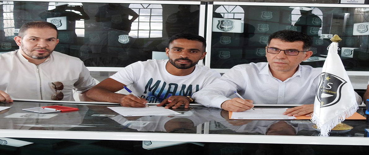 وفاق سطيف: هواري فرحاني يجدد لموسمين