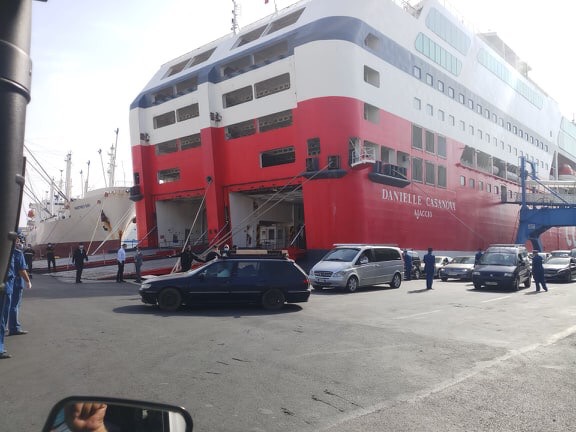 رحلة بحرية استثنائية من الجزائر إلى مرسيليا