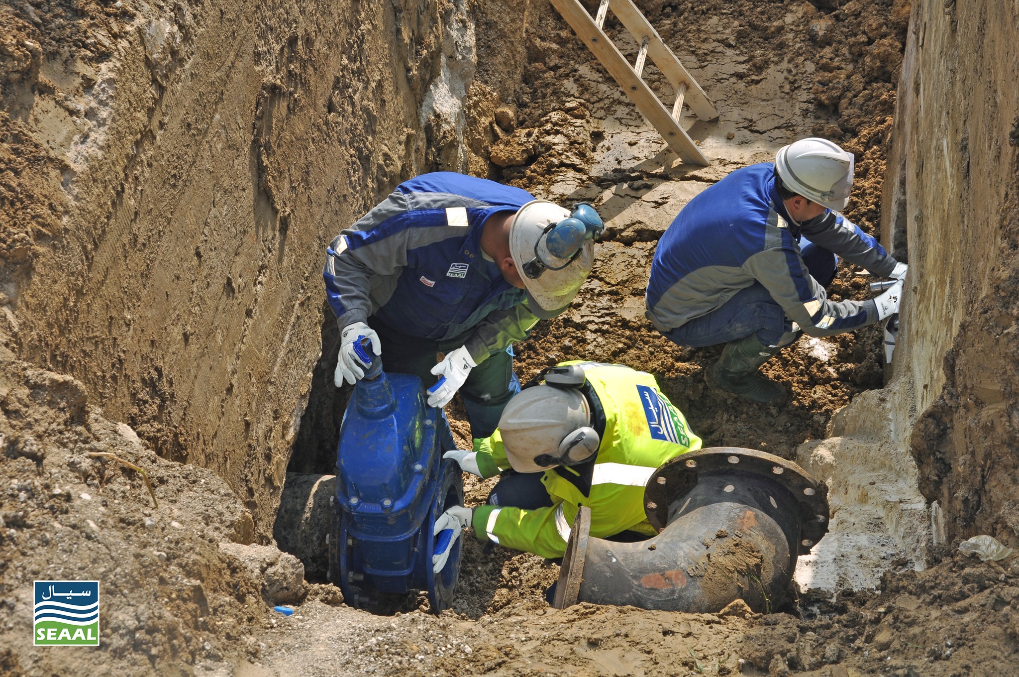 إيفاد لجنة وزارية للوقوف على وضعية توزيع المياه بتيزي وزو