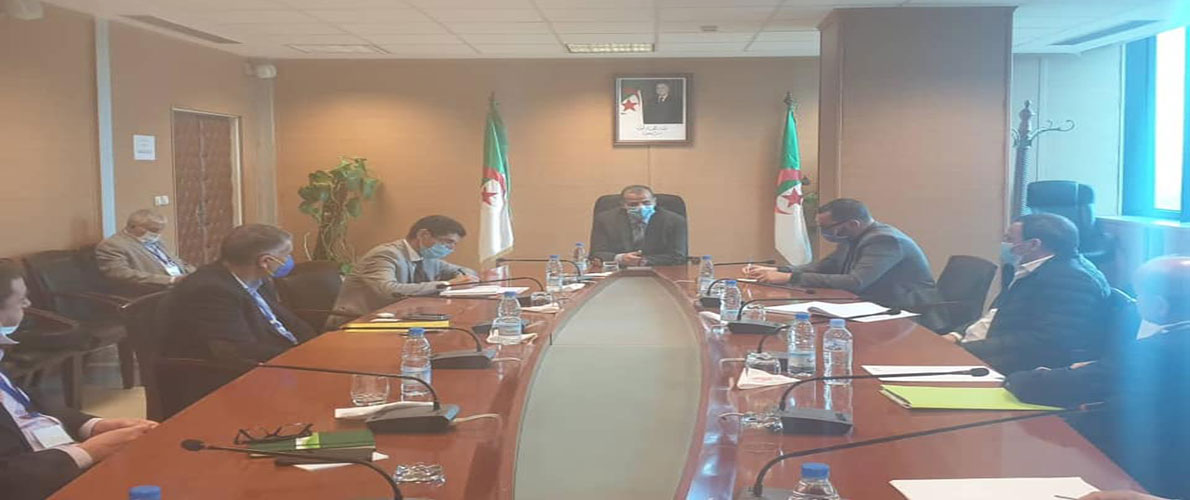 رزيق يشدد على الرقابة بالمناطق الحدودية