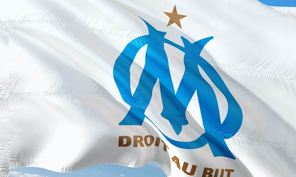 أولمبيك مرسيليا يعلن عن ثلاث إصابات بكورونا