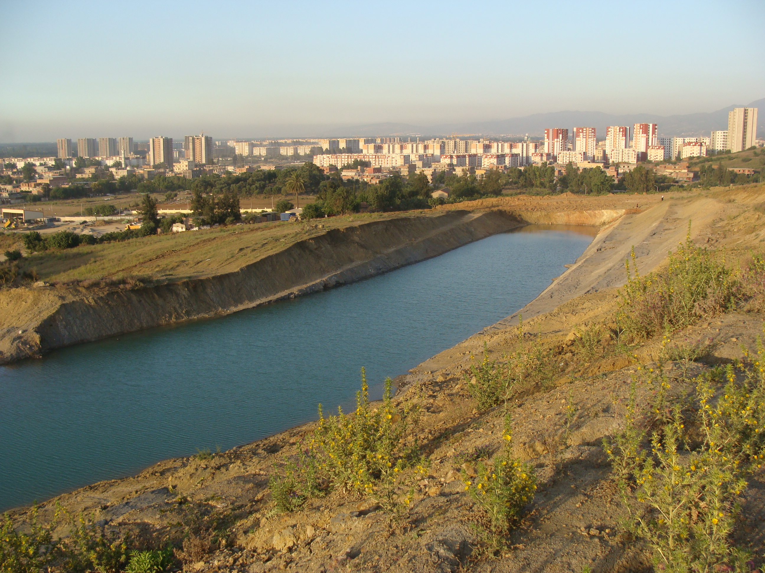 البليدة تحصي أول ضحية غرق بمسطح مائي