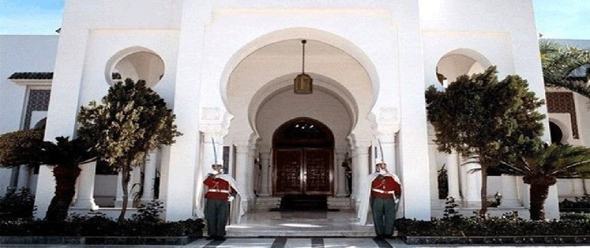 رئاسة الجمهورية تشرع في توزيع مسودة الدستور 