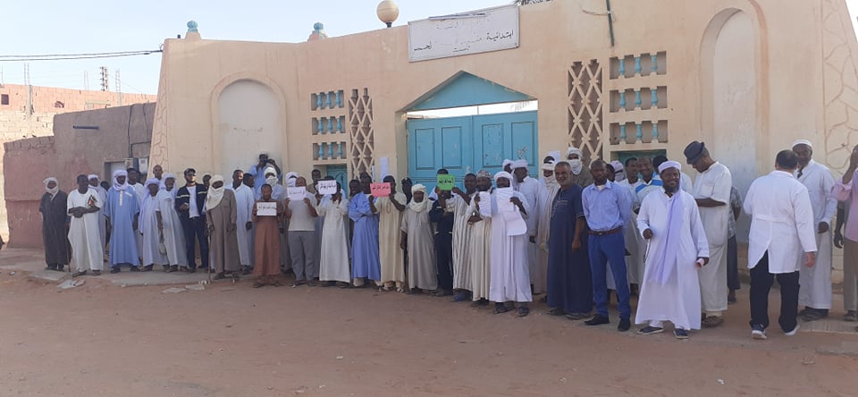 أدارار: أولياء التلاميذ في قصر تامست يحتجون