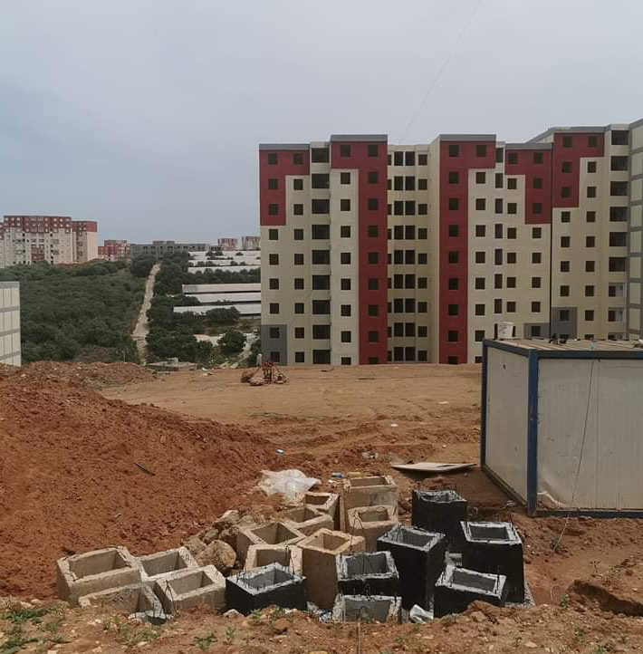 حيرة وقلق بمواقع 