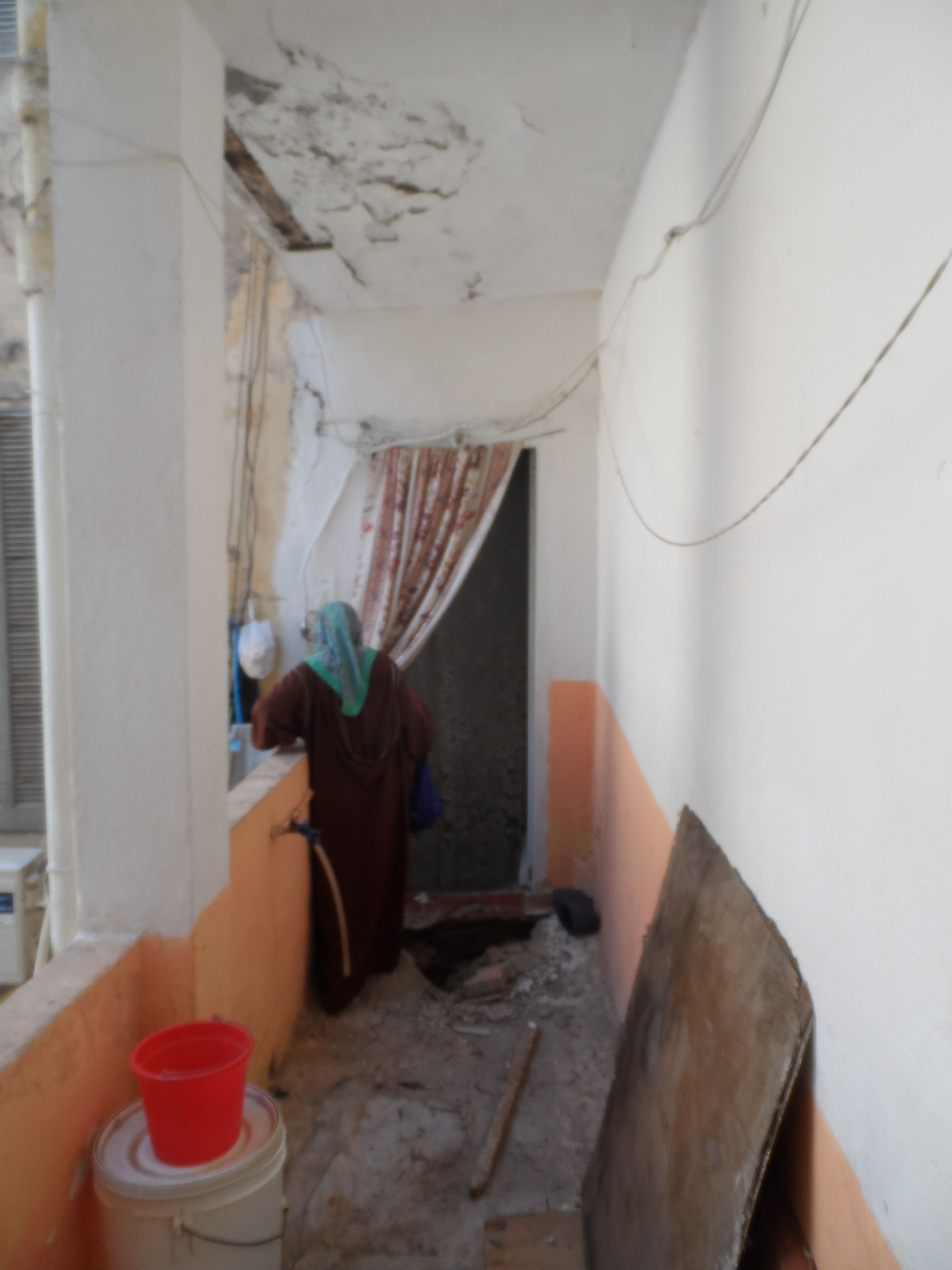 البليدة: نجاة عائلات اثر انهيار جدار