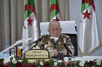 شنڨريحة: وعي العسكريين حجر الزاوية في المحافظة على أمن الجزائر