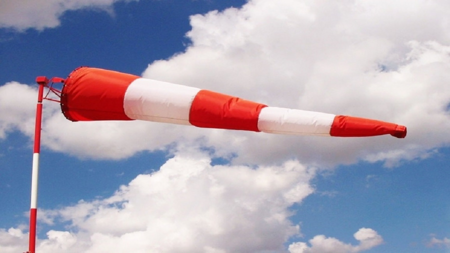 استمرار هبوب الرياح على السواحل الشرقية