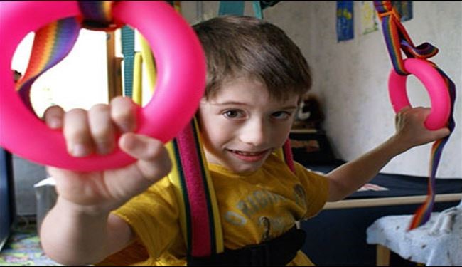 مطالب بفتح مراكز للعلاج الطبيعي المكثف لأطفال مرضى الشلل الدماغي