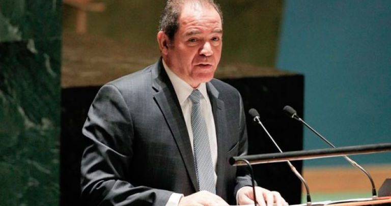 بوقادوم في تونس لتحضير زيارة الرئيس تبون