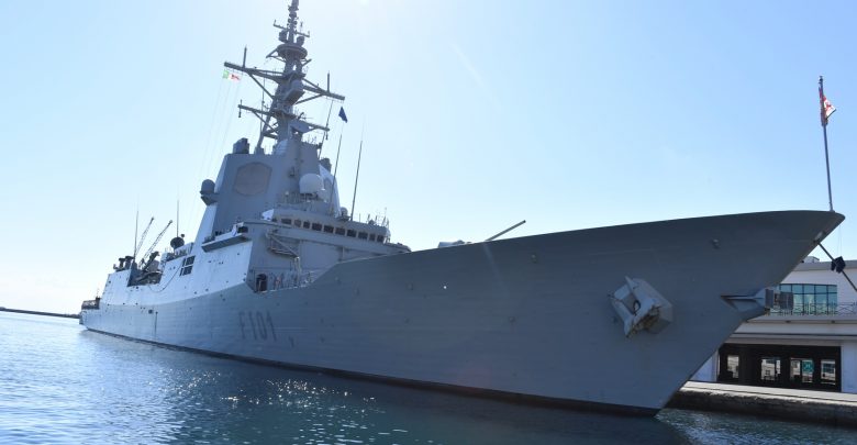 رسو فرقاطة إسبانية بميناء الجزائر