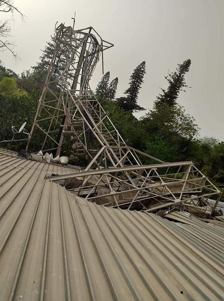 سقوط عمود إنارة للملعب البلدي 20 أوت