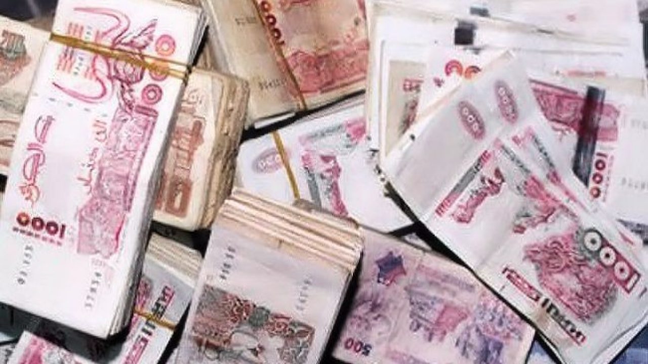 السجن لمقلدي العملة الوطنية بتيارت