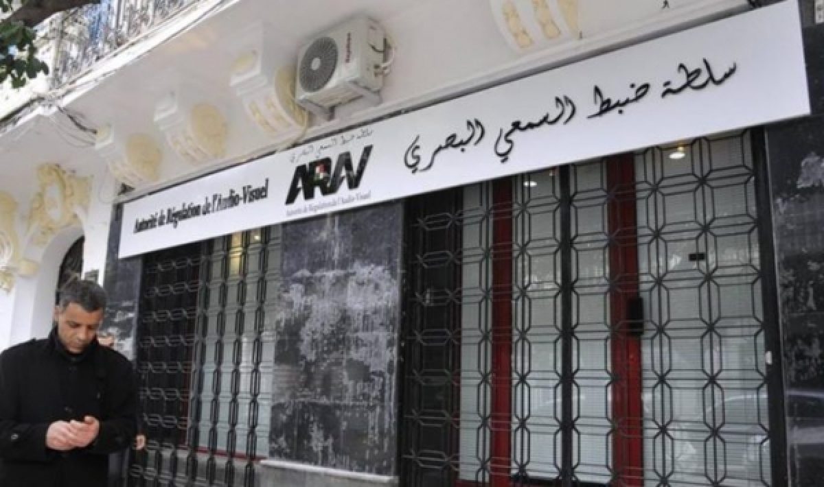 إنذار لنوميديا TV بسبب برنامج كاميرا خفية 