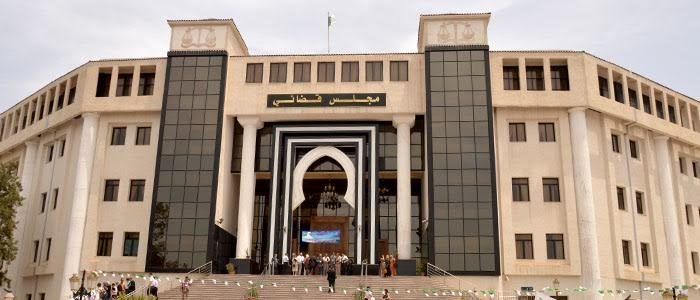 قضية العقار بتيبازة: التماس بين 4 و15 سنة سجنا ضد وزير وولاة سابقين