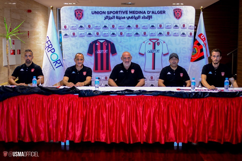 اتحاد الجزائر يقدم طاقمه الفني ولاعبيه الجدد
