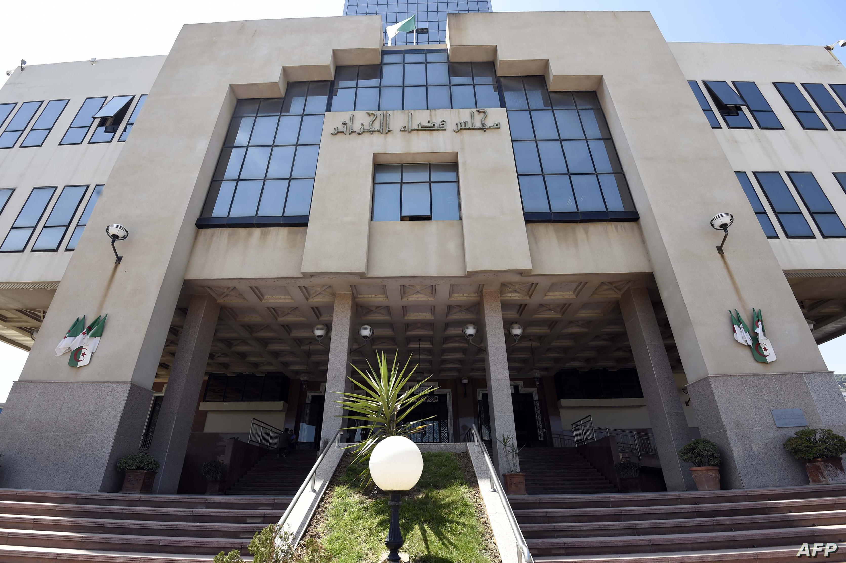 تحديد هوية منتحل وظائف في جهازي العدالة والأمن