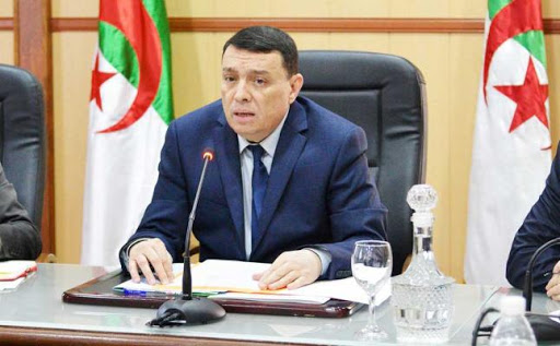 وجعوط يدعو الأساتذة للتجند من جديد