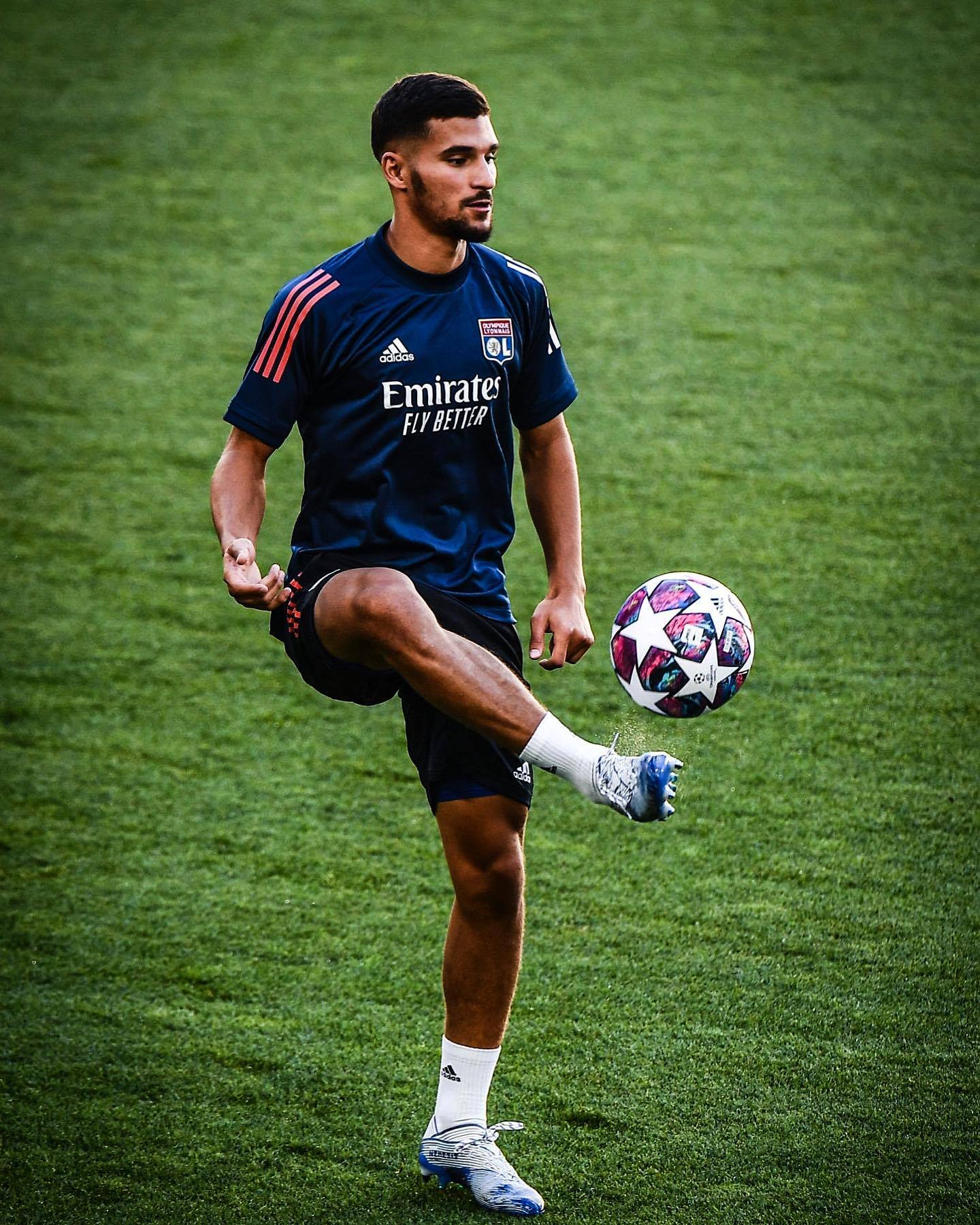 عوار خارج قائمة منتخب الديكة